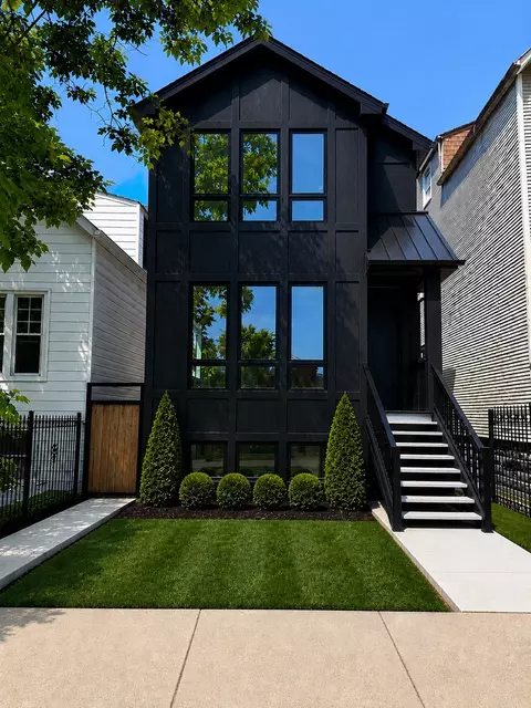 1830 N Saint Louis Ave, Chicago, IL 60647