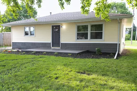 510 W Austin St, Tolono, IL 61880