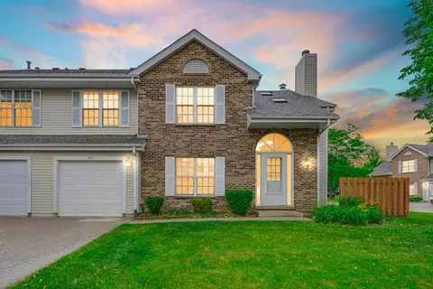 265 Yorkshire Ct, Gurnee, IL 60031