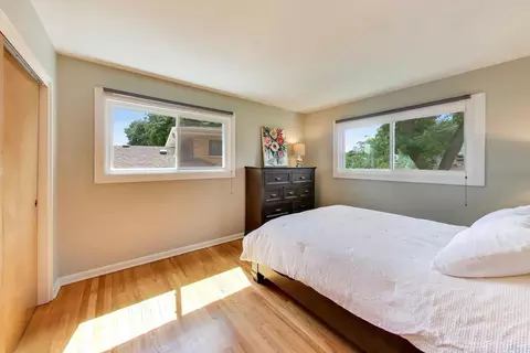 Bedroom - 586 E Park Ave, Elmhurst, IL 60126 photo 1 of 7