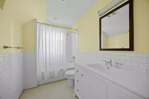 Bath - 22 Keystone Ave, River Forest, IL 60305 photo 3 of 3