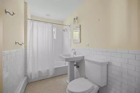 Bath - 22 Keystone Ave, River Forest, IL 60305 photo 1 of 3