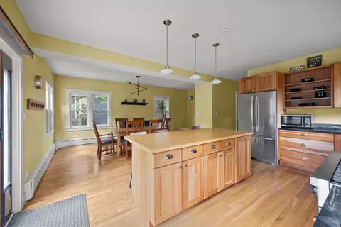 Kitchen - 22 Keystone Ave, River Forest, IL 60305 photo 2 of 5