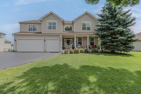 6508 Waterford Dr, Mchenry, IL 60050