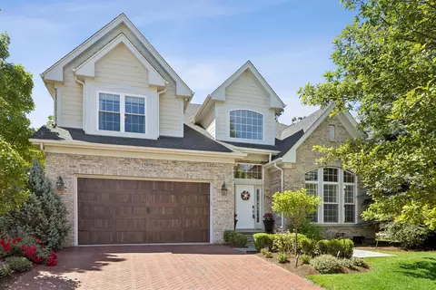 1015 White Pine Ln, Western Springs, IL 60558