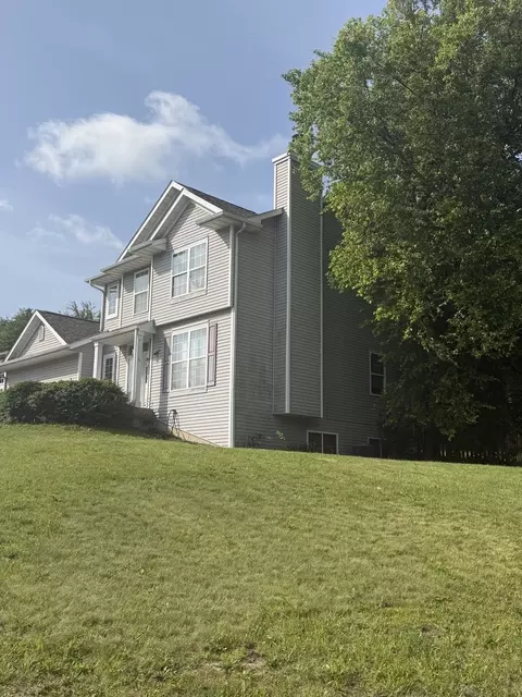 3913 Pepper Dr, Rockford, IL 61114