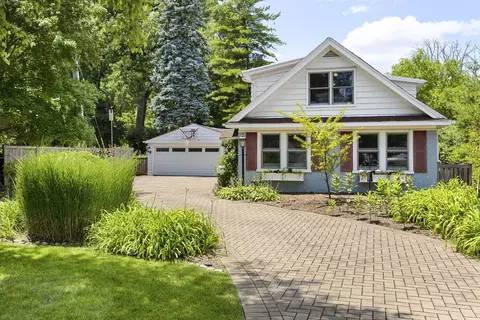740 N Brainard Ave, La Grange Park, IL 60526