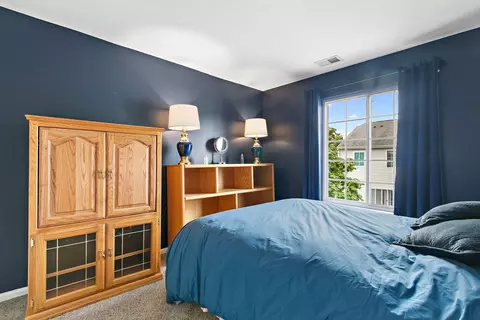 Bedroom - 2017 Concord Dr, Mchenry, IL 60050 photo 4 of 4