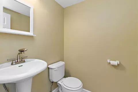 Bath - 2017 Concord Dr, Mchenry, IL 60050 photo 1 of 3