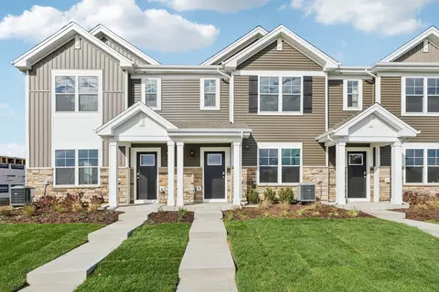 3141 Grande Trl, Yorkville, IL 60560