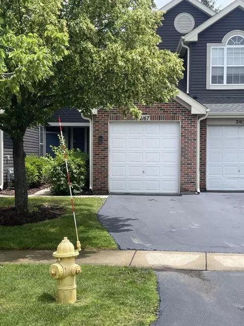 2167 Lake Ridge Dr, Glendale Heights, IL 60139
