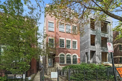 922 N Wood St #2, Chicago, IL 60622