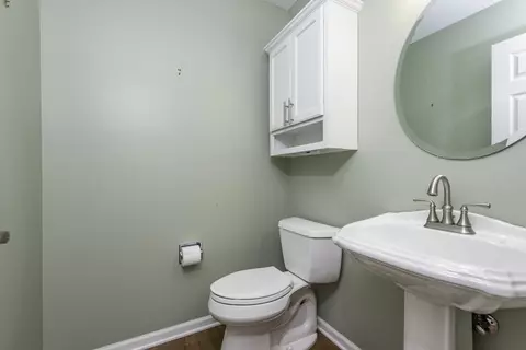 Bath - 2896 Falling Waters Ln, Lindenhurst, IL 60046 photo 1 of 3