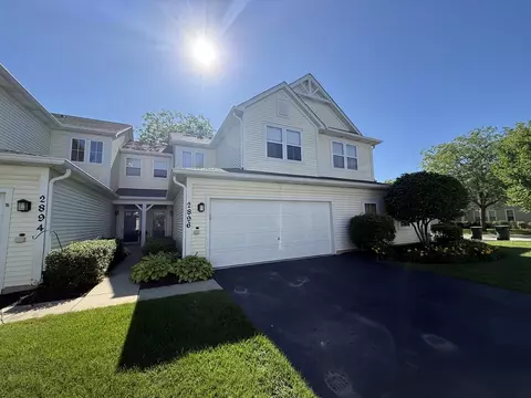 2896 Falling Waters Ln, Lindenhurst, IL 60046