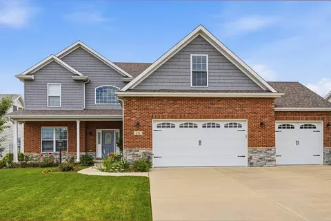 311 Bradford Ave, Savoy, IL 61874
