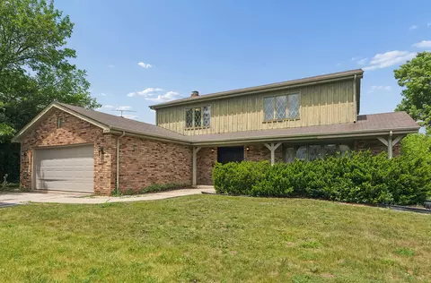 2736 Marlin Ct, Homewood, IL 60430