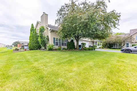 19733 S Edinburgh Ln, Frankfort, IL 60423