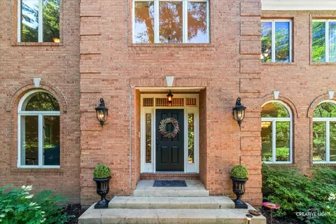 40 W913 Trotter Ln, Saint Charles, IL 60175