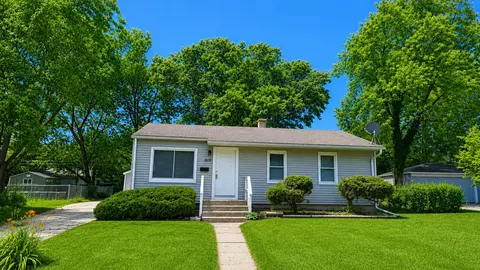 1820 222nd St, Sauk Village, IL 60411