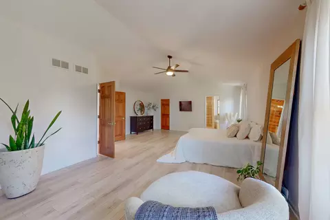 Bedroom - 845 Red Barn Ln, Elgin, IL 60124 photo 1 of 7