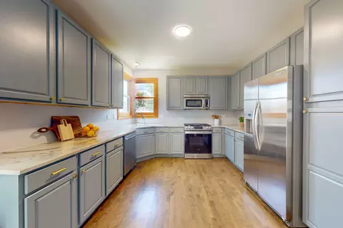 Kitchen - 845 Red Barn Ln, Elgin, IL 60124 photo 2 of 2