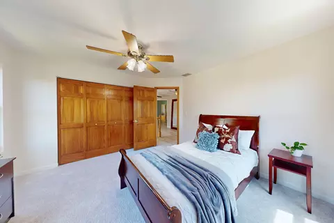 Bedroom - 845 Red Barn Ln, Elgin, IL 60124 photo 4 of 7