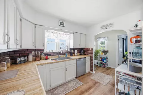 Kitchen - Undisclosed, Hoffman, IL 62250 photo 2 of 3