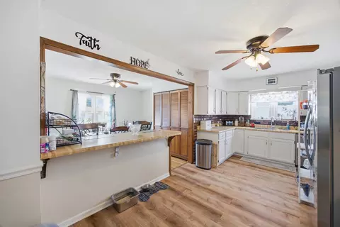 Kitchen - Undisclosed, Hoffman, IL 62250 photo 3 of 3