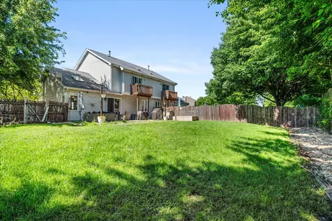 Exterior - 414 Flanagan Cir #B, Minooka, IL 60447 photo 2 of 3