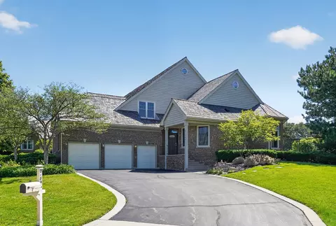 21896 W Vernon Ridge Dr, Mundelein, IL 60060
