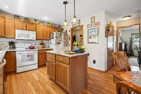 Kitchen - 401 S 8th Ave, Eldridge, IA 52748 photo 2 of 3