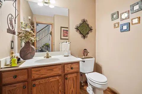 Bath - 401 S 8th Ave, Eldridge, IA 52748 photo 1 of 3