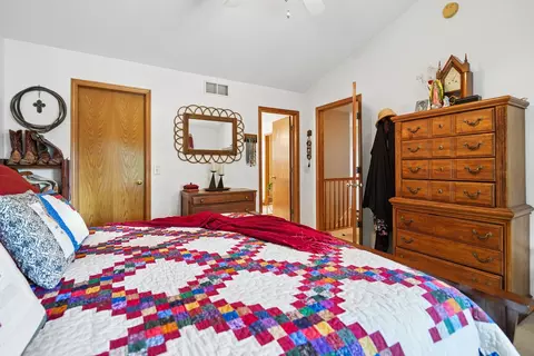 Bedroom - 401 S 8th Ave, Eldridge, IA 52748 photo 2 of 5