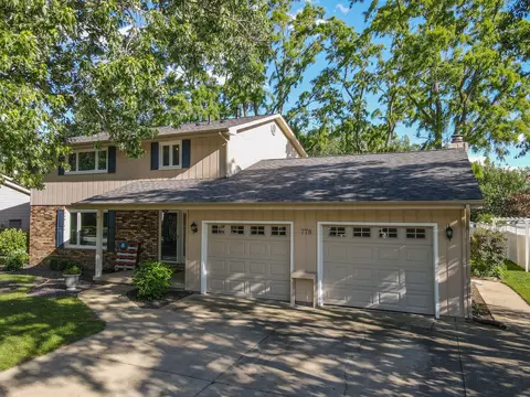 778 Woodstock Ln, Bourbonnais, IL 60914