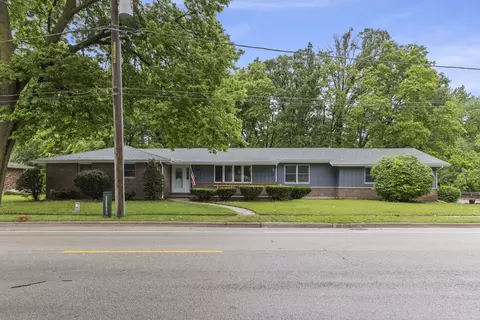1198 Lisbon St, Morris, IL 60450