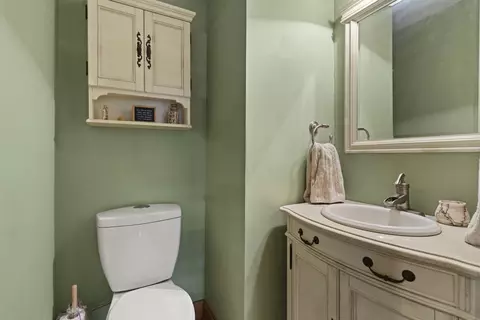Bath - 17 Deer Run Rd, Orion, IL 61273 photo 1 of 4