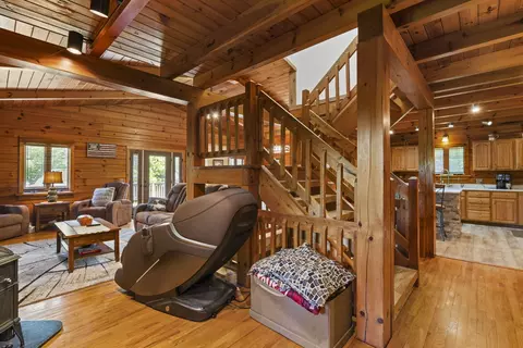 Entry Way - 17 Deer Run Rd, Orion, IL 61273 photo 1 of 4