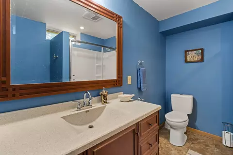 Bath - 17 Deer Run Rd, Orion, IL 61273 photo 4 of 4