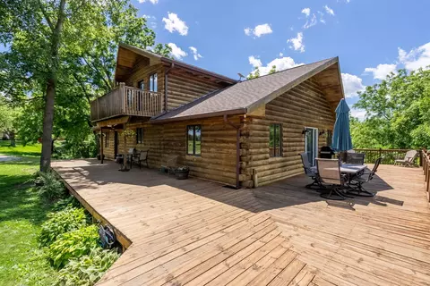Exterior - 17 Deer Run Rd, Orion, IL 61273 photo 1 of 10