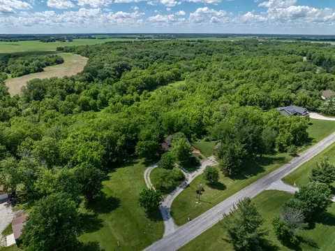 View/Area - 17 Deer Run Rd, Orion, IL 61273 photo 4 of 7