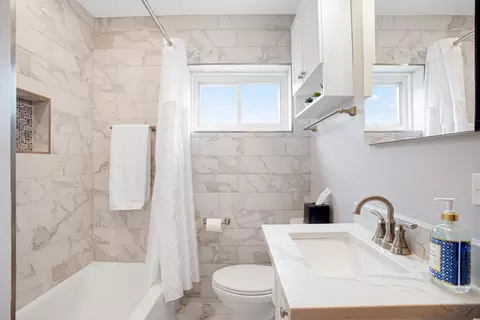 Bath - 2217 Keystone Ave, North Riverside, IL 60546 photo 1 of 2