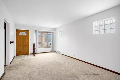 Living - 2217 Keystone Ave, North Riverside, IL 60546 photo 2 of 4