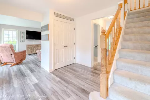 Entry Way - 1431 Steeplechase Rd, Bartlett, IL 60103 photo 1 of 3