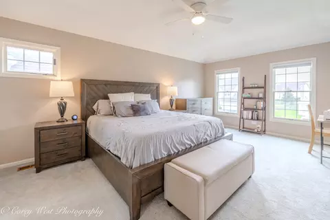 Bedroom - 1431 Steeplechase Rd, Bartlett, IL 60103 photo 4 of 5