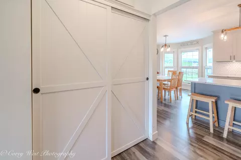 Entry Way - 1431 Steeplechase Rd, Bartlett, IL 60103 photo 3 of 3