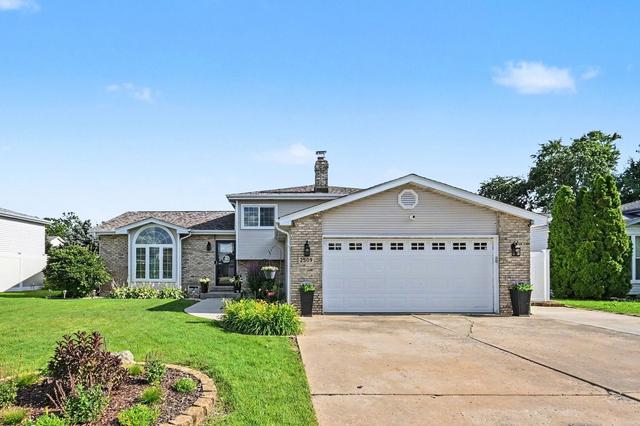 2509 Waterford Dr, Crest Hill, IL 60403