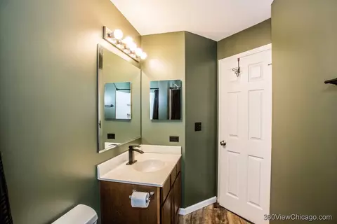 Bath - 1416 Draper Rd, Mchenry, IL 60050 photo 6 of 6