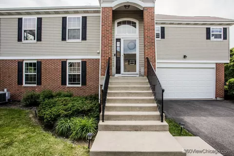 Exterior - 1416 Draper Rd, Mchenry, IL 60050 photo 2 of 8