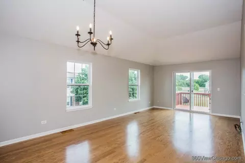 Living - 1416 Draper Rd, Mchenry, IL 60050 photo 3 of 7