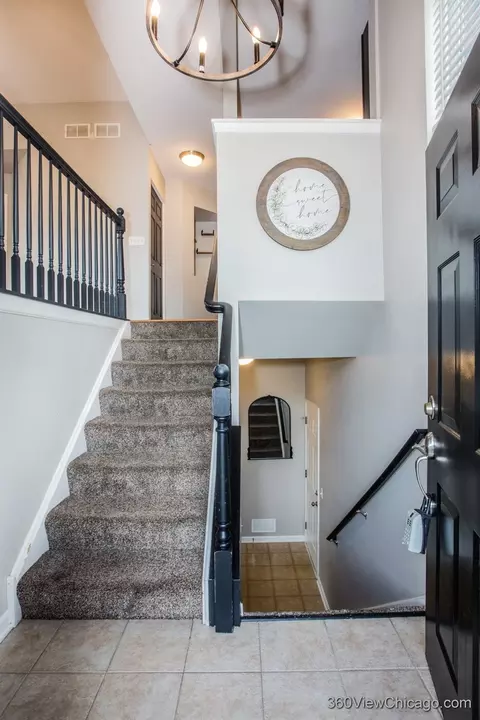 Entry Way - 1416 Draper Rd, Mchenry, IL 60050 photo 1 of 1